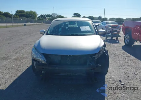 2014 Nissan Sentra Sr z USA, uszkodzony, nr VIN 3N1AB7AP8EY318015